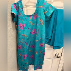 Indian Punjabi Pakistani Teal and Pink Silk Floral Kurta with churidar